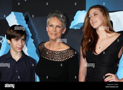 Jamie Lee Curtis & Son, Thomas Hayden and daughter Annie Los Angeles ...