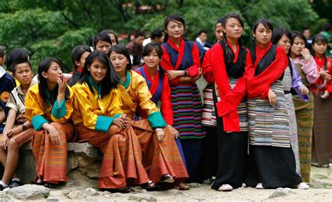 Bhutanese girls | Bhutan, Bhutan travel, Historical costume