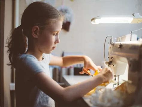 Best Sewing Machine for Kids [Our Reviews and Comparisons]