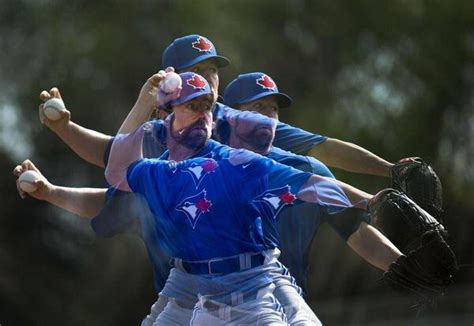 Knuckle That: R.A. Dickey and the perfection of baseball's 'oddball ...