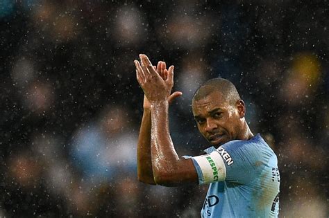 Fernandinho returns to old age club Atletico Paranaense in Brazil ...