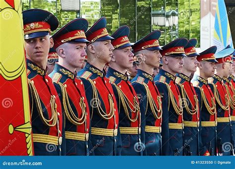 Russian Soldiers at Parade Formation Editorial Image - Image of formation, youth: 41323550