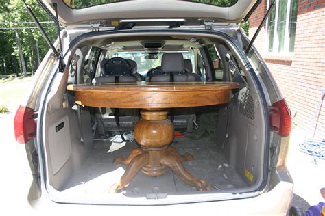 Minivan: Minivan With Table