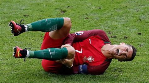 Euro 2016 final: Twitter reacts to Ronaldo's tragic injury and goes ...