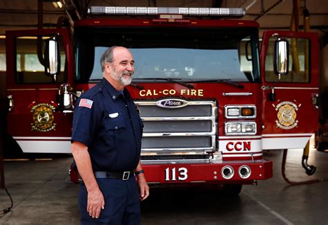 As California burns, volunteer firefighters become harder to find