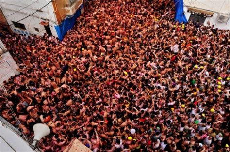 tomato throwing festival spain | | La tomatina festival