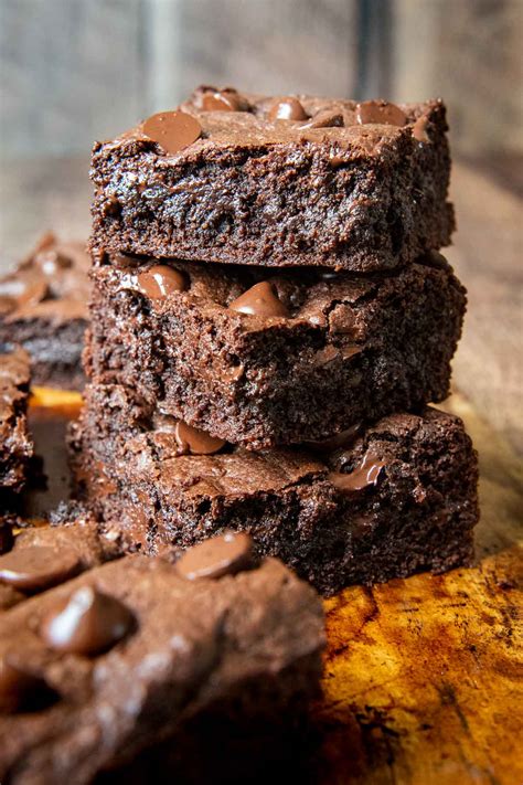 Fudgiest Oat Flour Brownies (Extra Easy) - Gluten Free Recipe