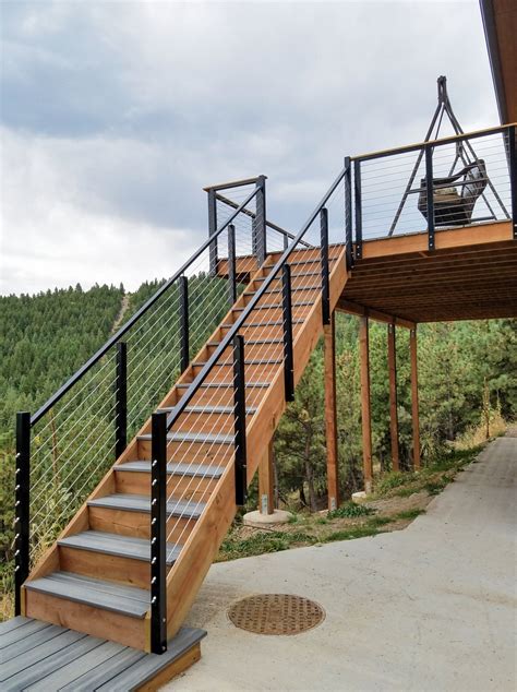 Stair Rail for Post-to-Post Deck Railing on an Angle