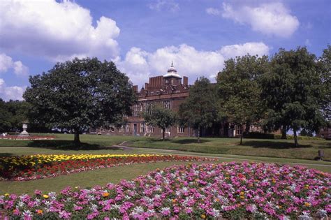 Aston Hall, Birmingham and gardens © Colin Park cc-by-sa/2.0 :: Geograph Britain and Ireland