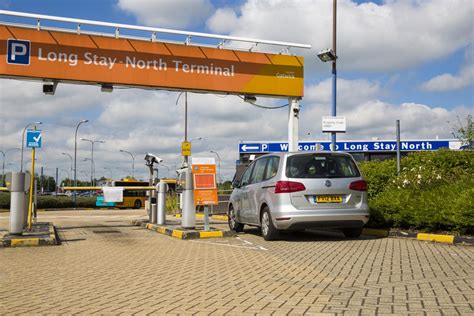 Holiday Extras – Long-Stay Parking at Gatwick’s North Terminal – Travel Lowdown