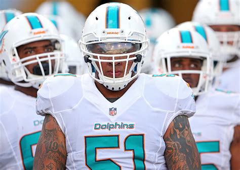 Mike Pouncey wants long-term extension from Dolphins - Sports Illustrated