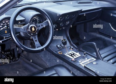 Lamborghini miura sv interior hi-res stock photography and images - Alamy