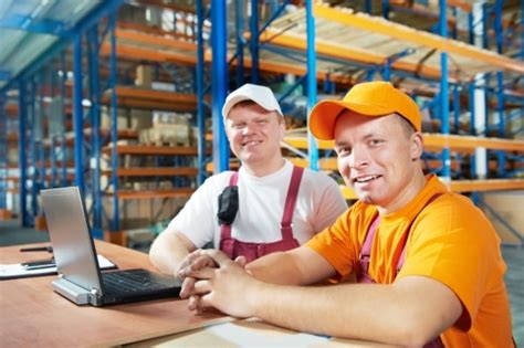 15+ Warehouse Worker Safety Tips - [Updated for 2023]