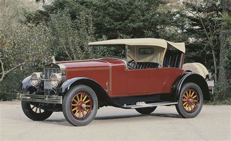 1925 Franklin Sport Runabout - Heritage Museums & Gardens