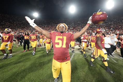 USC Football: Trojans Star DE Officially Declares for NFL Draft ...