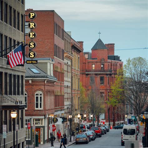 Explore Downtown - Portland Downtown