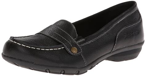 Amazon.com: Skechers Relaxed Fit Career Womens Comfort Loafers: Shoes | Skechers women, Loafers ...