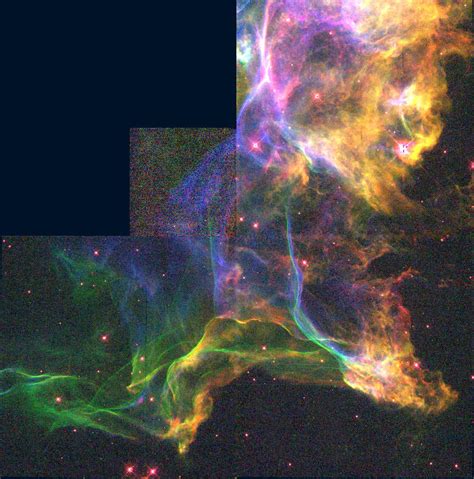 The Cygnus Loop Nebula: Shockwave from a Stellar Explosion | HubbleSite