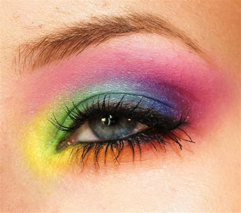 Pin by Bubble Eye on Makeup | Rainbow eye makeup, Rainbow makeup, Eye makeup tutorial