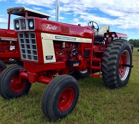 IH 1066 | Tractors, Classic tractor, International tractors