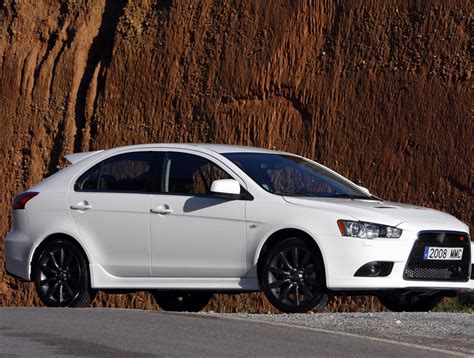 Mitsubishi Lancer X Ralliart Photos and Specs. Photo: Mitsubishi Lancer ...