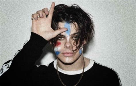 Yungblud defends 13 Reasons Why