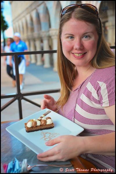 Photographing Tutto Italia Desserts in Epcot - AllEars.Net