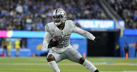 Josh Jacobs' Updated Fantasy Outlook After Raiders' Week 4 Loss to ...