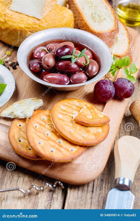 Greek Olives, Cheese and Extra Virgin Olive Oil Stock Photo - Image of antipasto, meal: 54809814