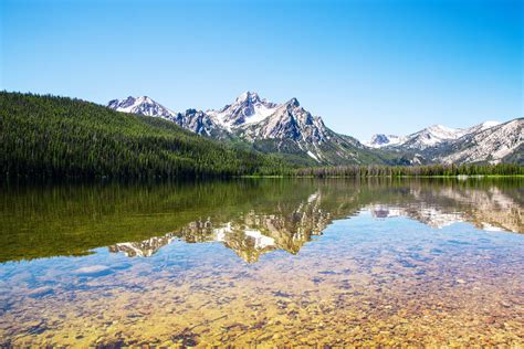 Sink Your Teeth into the Sawtooth Mountain Region | Visit Idaho