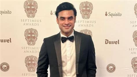 Tovino Thomas Wins Best Asian Actor Trophy At Septimius Awards For 2018 ...