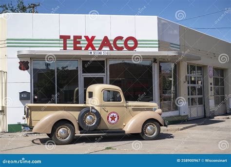 Route 66, Texaco Gas Station, Winslow, Arizona Editorial Photography ...