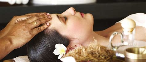 Ayurvedic Massage: A Holistic Approach – MAYI Yoga Academy