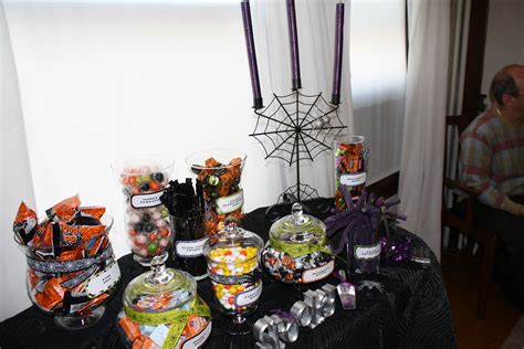 KrinkledKrafts: Halloween Candy Buffet