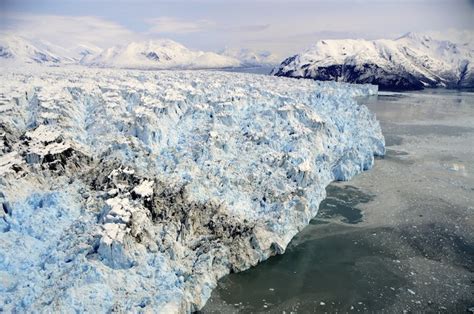 Images of the Hubbard Glacier | glacierresearch.org