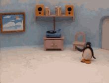 Pingu Dance GIFs | Tenor