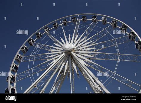 Ferris wheel Cape Town waterfront Stock Photo - Alamy