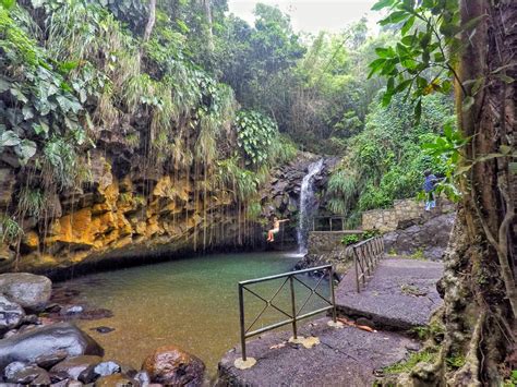 Sailing Borealis : Chasing waterfalls in Grenada