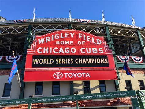 Wrigley Field Parking | Maps, Tips & Rates