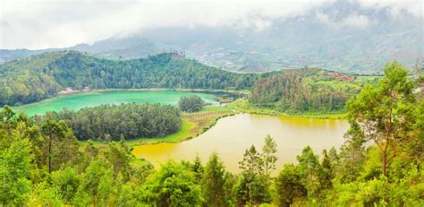 Telaga Warna lake stock image. Image of crater, forest - 22338683