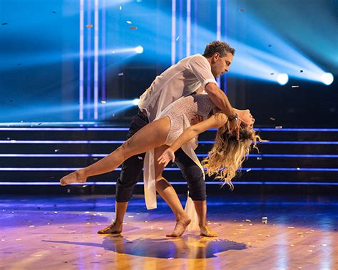 Mauricio Umansky and ‘DWTS’ Partner Emma Slater Deny They’re Dating – Hollywood Life