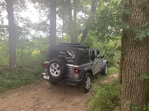 My first Jeep, been waiting for this day for years! Need JLU mods ...