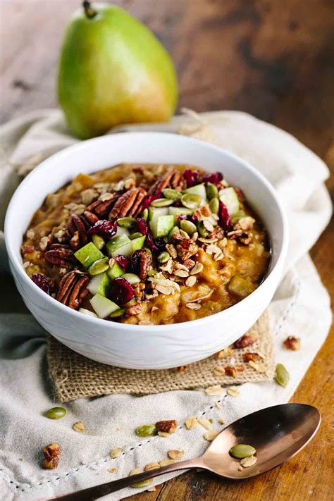 Healthy Pumpkin Slow Cooker Steel Cut Oatmeal | Jessica Gavin