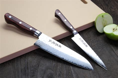 Amazon.com: Yoshihiro VG-10 Hammered Damascus Stainless Japanese Chefs ...