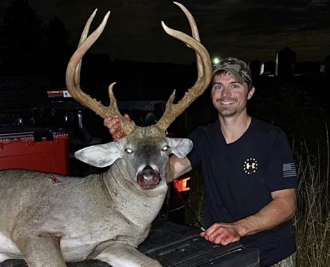 Ohio Bowhunter Tags Giant Six-Point Buck | Outdoor Life