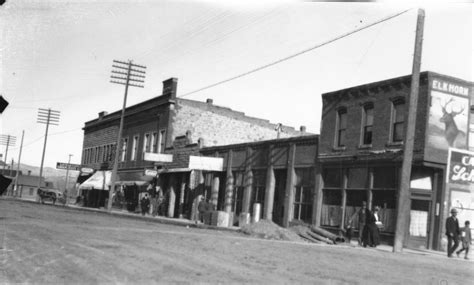 Historical image of 100 block of Main Street, Lewistown. Provided by historian Nancy Watts