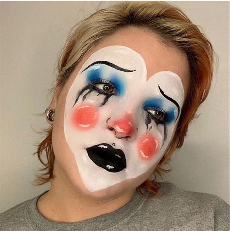 Scary Clown Makeup Looks For Halloween 2020 - The Glossychic | Scary clown makeup, Clown makeup ...