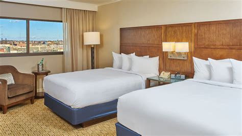 Hotel Rooms in Downtown Milwaukee | Hyatt Regency Milwaukee