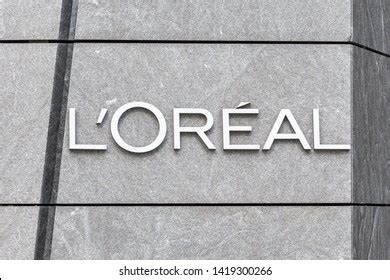 LOREAL Logo Vector (.AI) Free Download