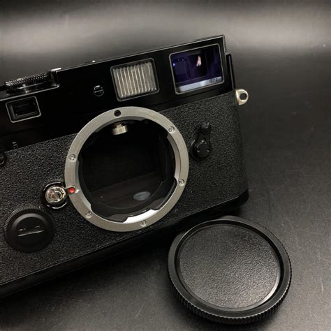 Leica MP 0.72 film camera (Black Paint) USED - meteor